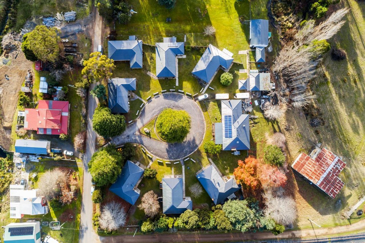 Giants Table And Cottages Maydena Bagian luar foto